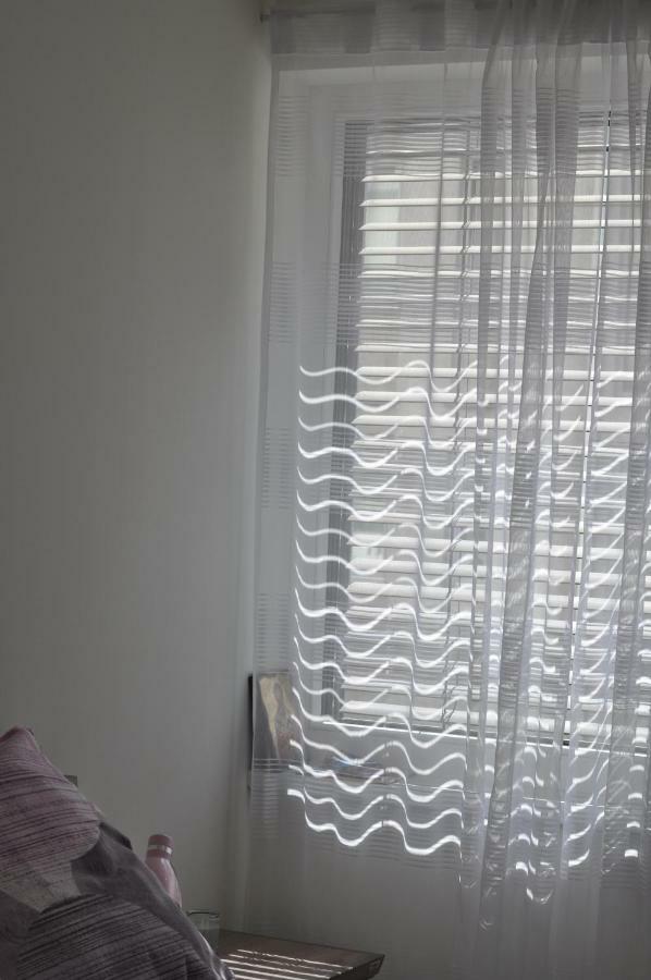 Central Family-Friendly Apt In Wina Bagian luar foto